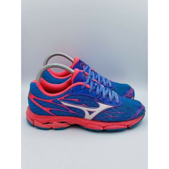 mizuno womens wide running shoes